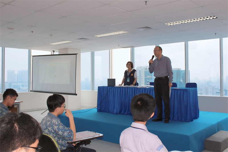 王思平參贊考前致辭。印尼雅加達(dá)華文教育協(xié)調(diào)機(jī)構(gòu)供圖