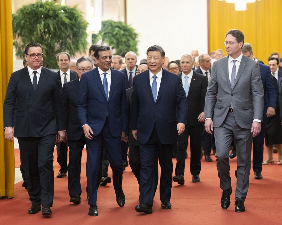 △3月28日上午，國家主席習(xí)近平在北京人民大會(huì)堂會(huì)見國際工商界代表。