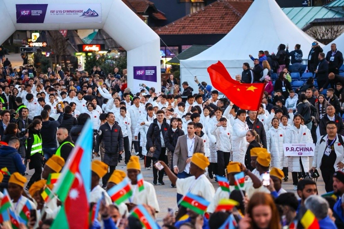中國中學生體育代表團在開幕式上入場。圖片來源：中國中學生體育代表團