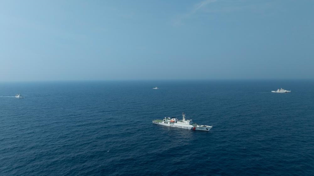 4月22日，中越海警艦艇編隊在北部灣海域開展聯(lián)合巡邏。（中國海警供圖）