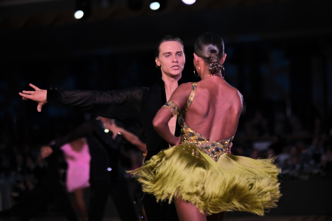 第七屆“克里姆林宮杯”國(guó)標(biāo)舞錦標(biāo)賽現(xiàn)場(chǎng)。于子恒攝