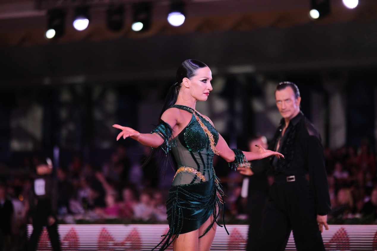 第七屆“克里姆林宮杯”國(guó)標(biāo)舞錦標(biāo)賽現(xiàn)場(chǎng)。于子恒攝