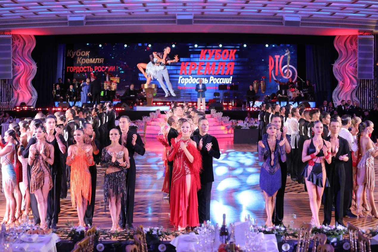 第七屆“克里姆林宮杯”國(guó)標(biāo)舞錦標(biāo)賽現(xiàn)場(chǎng)。于子恒攝